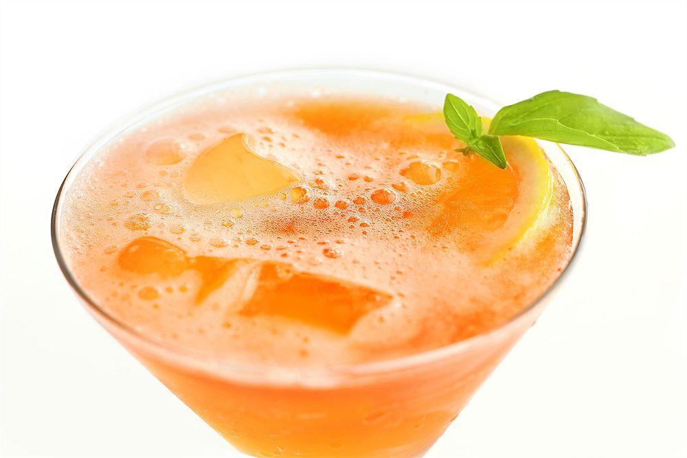 Le Meridien Jidda Exteriör bild A Bellini cocktail