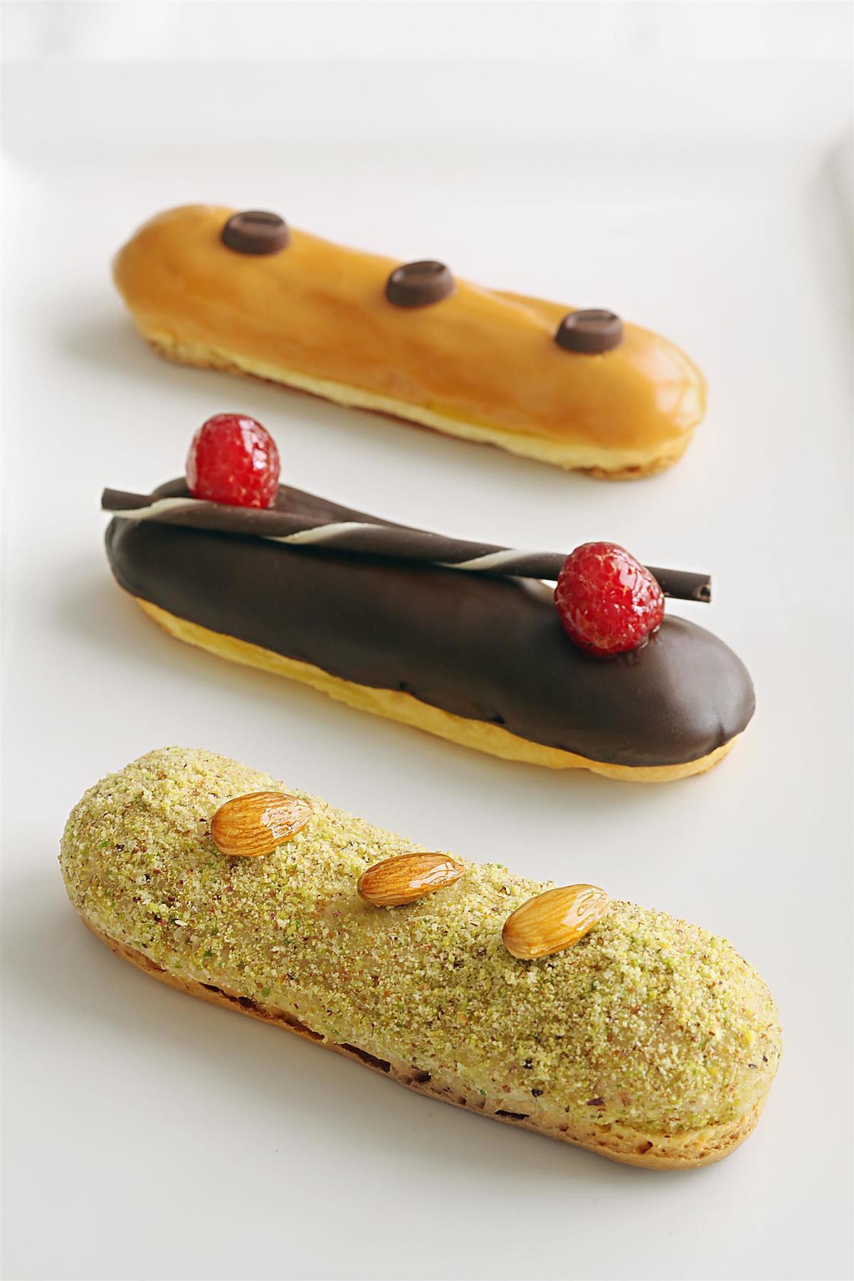Le Meridien Jidda Exteriör bild Chocolate eclair